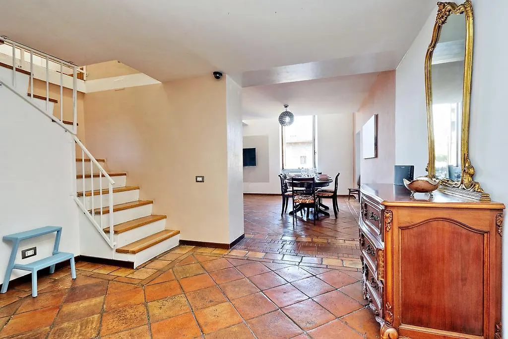 Fortune Temple Apartment Rome Italy